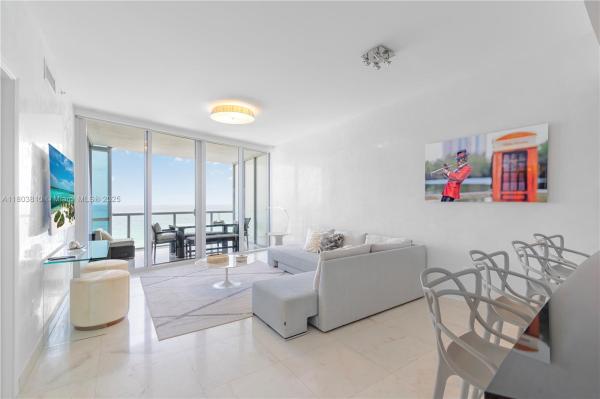 17121 COLLINS AVE #903, SUNNY ISLES BEACH, FL 33160