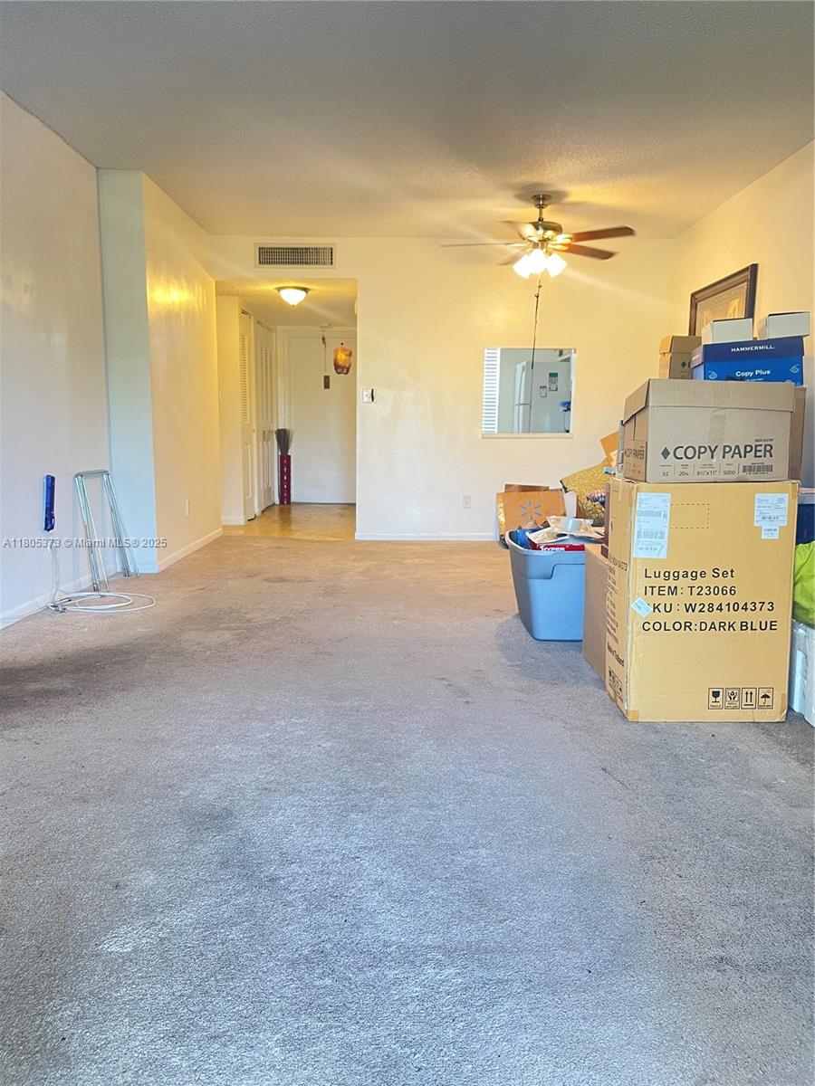 Bermuda Club - фото