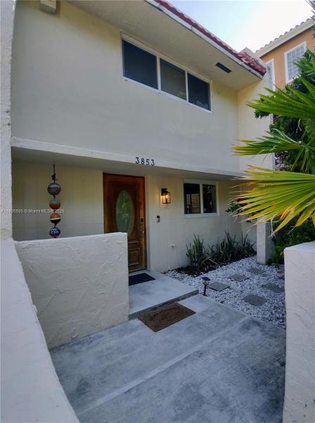 LAGO VERDE VILLAS CONDO