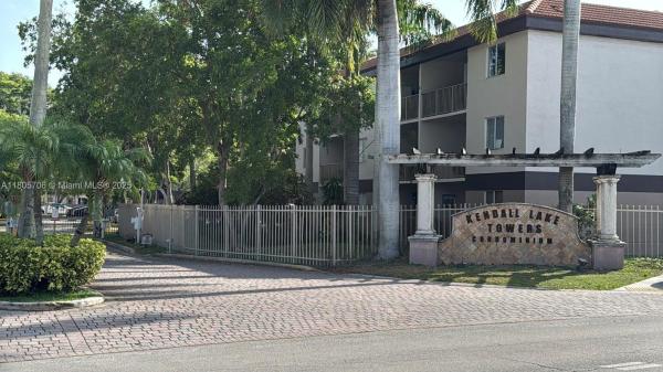 KENDALL LAKE TOWERS CONDO