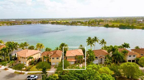 TWIN LAKE SHORES SOUTH