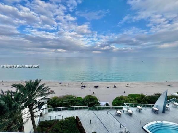 17121 COLLINS AVE #1007, SUNNY ISLES BEACH, FL 33160