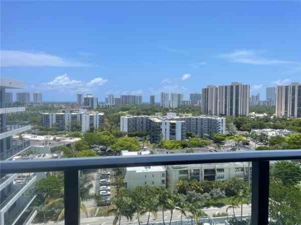 AVENTURA PARKSQUARE RESID