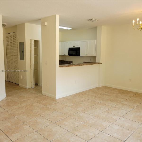 Villas at Carmel Condo 03