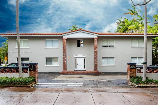 EDGEWATER OF CORAL GABLES