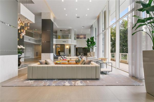 21150 POINT PL #LPH 2902, AVENTURA, FL 33180