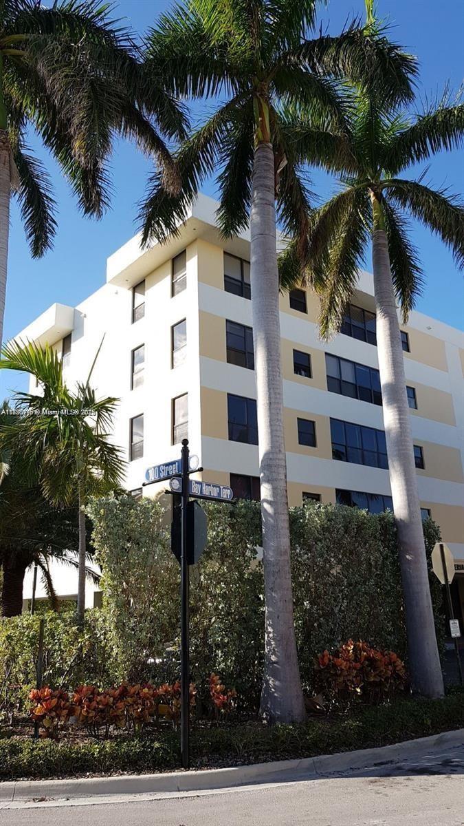 The Imperial - фото