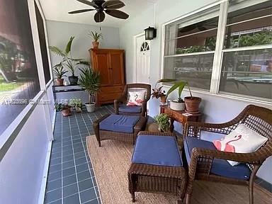 ELDORADO PLAZA WEST CONDO - фото