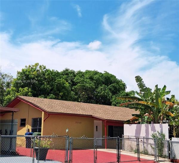 VISTA VERDE CLUSTERS UNIT