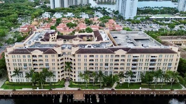 3001 NE 185TH ST #112, AVENTURA, FL 33180