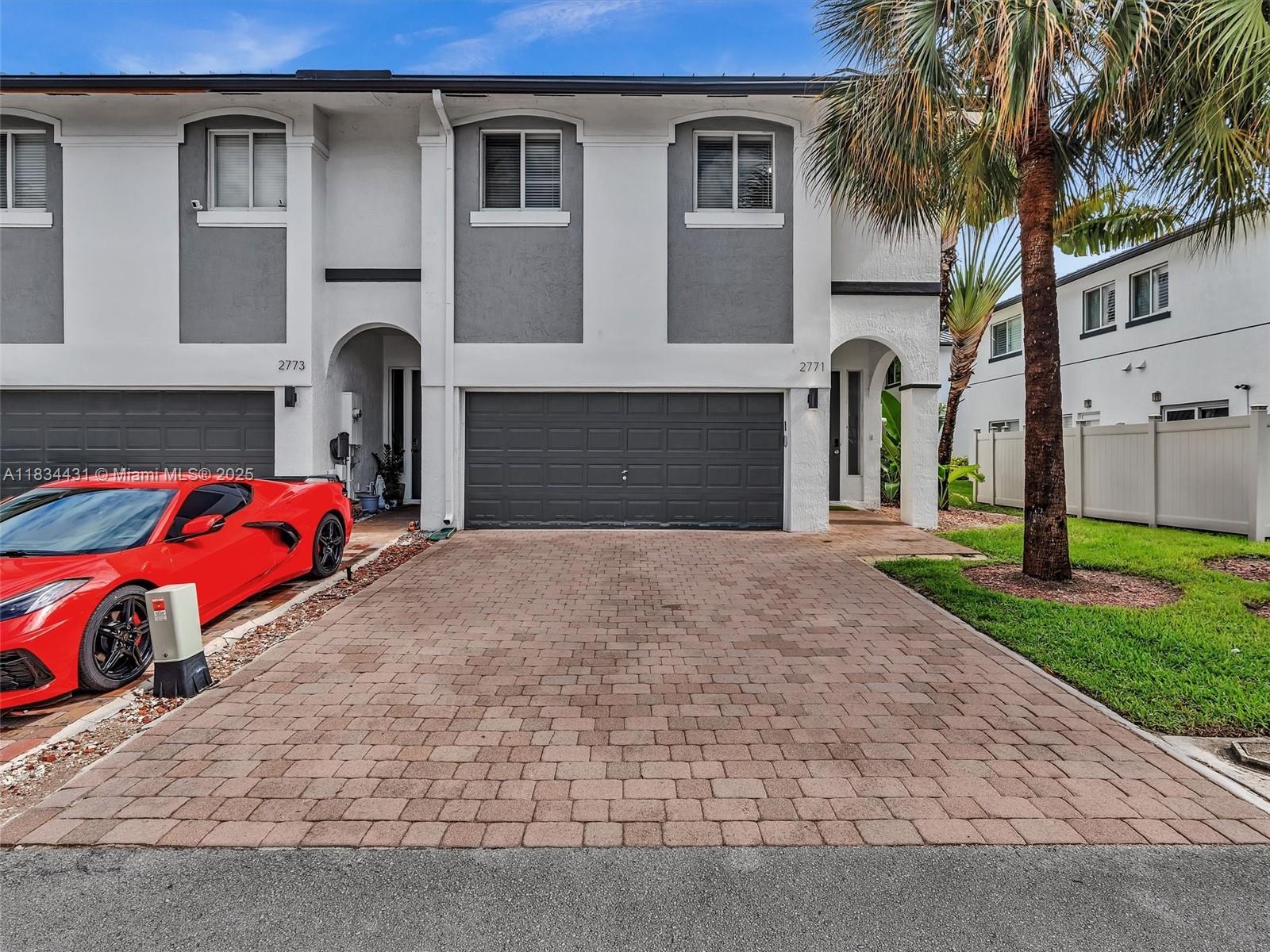 TREASURE COVE - фото