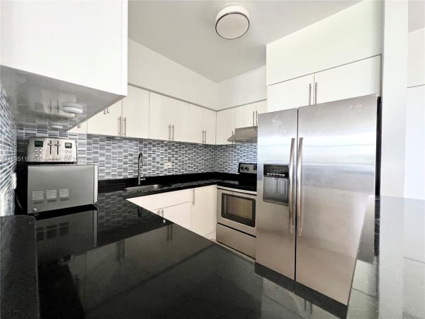 PARKVIEW POINT CONDO