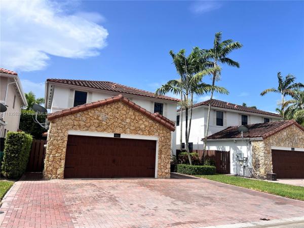 FONTAINEBLEAU WEST NORTH