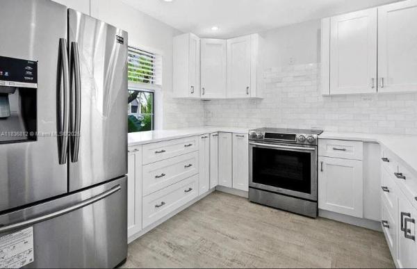 GOLDEN LAKES VILLAGE