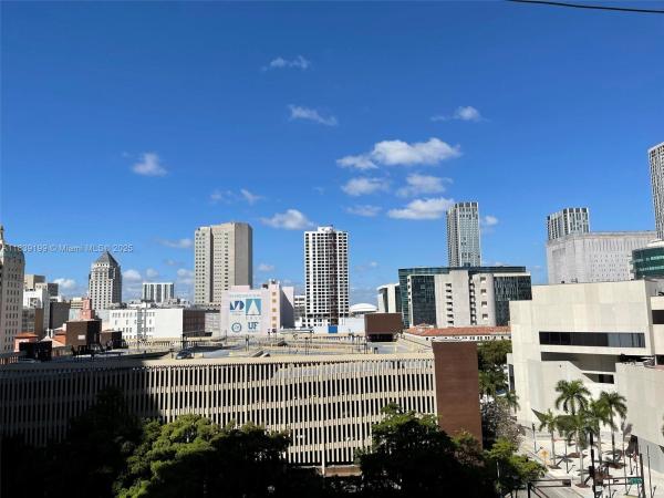 THE LOFT DOWNTOWN CONDO