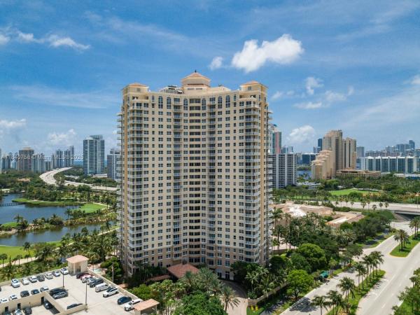 19501 W COUNTRY CLUB DR #1410, AVENTURA, FL 33180