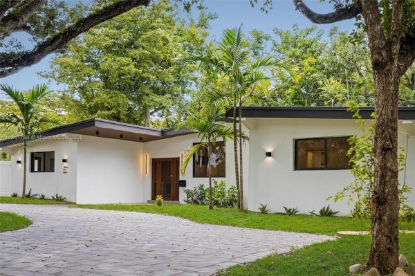 SKY LAKE ENCHANTED GARDEN