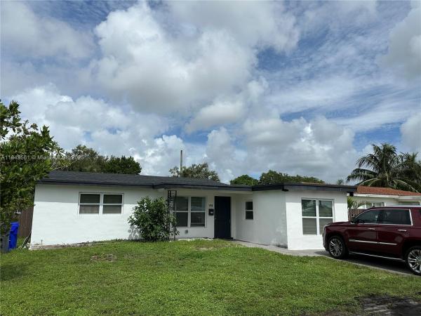 HOLLYWOOD COUNTRY ESTATES