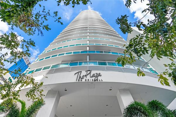 THE PLAZA 901 BRICKELL CO