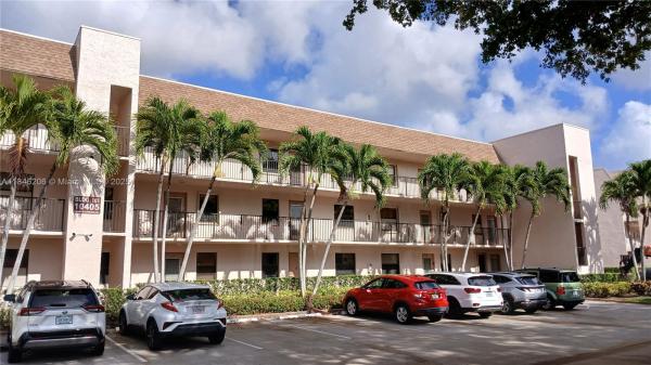 SUNRISE LAKES FASE 4