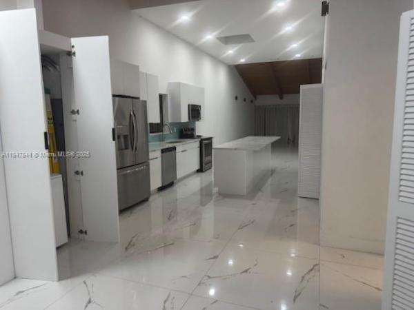 HARBOURWOOD SKETCH OF SUR