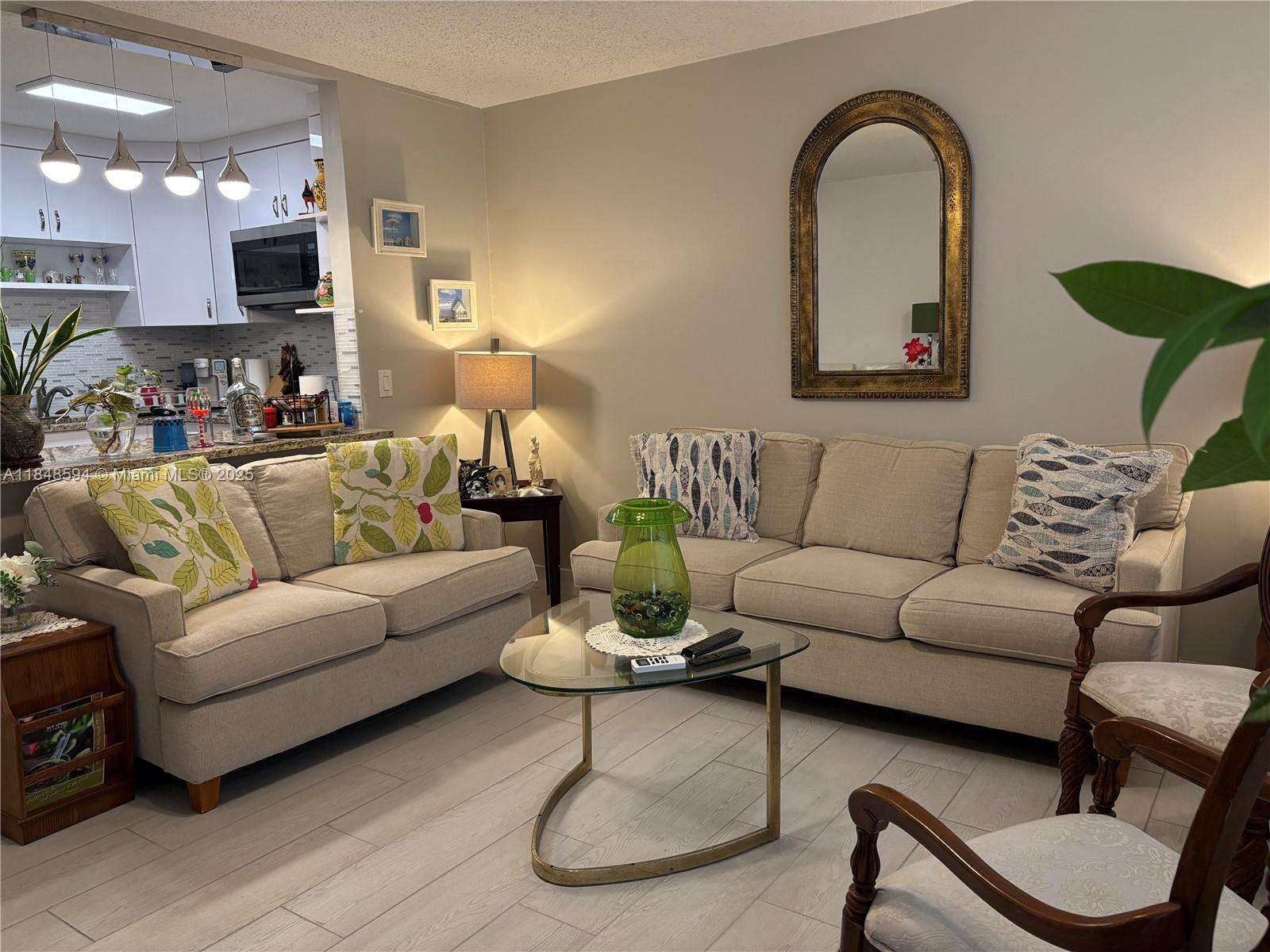 CENTURY VILLAGE - фото