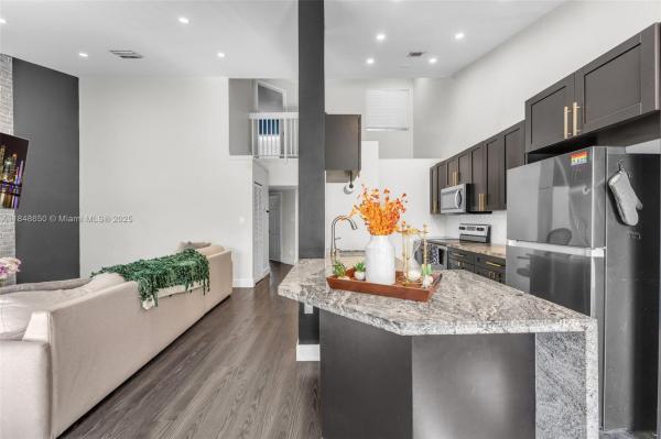 PARC VISTA CONDO