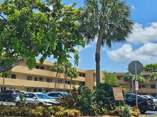 KENDALL ACRES WEST CONDO