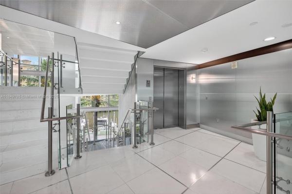 2950 NE 188TH ST #446, AVENTURA, FL 33180