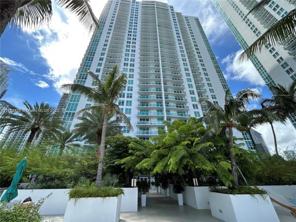 THE PLAZA 901 BRICKELL CO