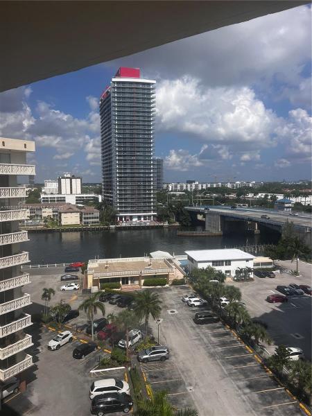 1825 S OCEAN DR #1007, HALLANDALE BEACH, FL 33009