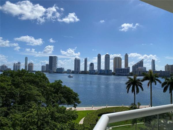 2600 ISL BLVD WILLIAMS IS