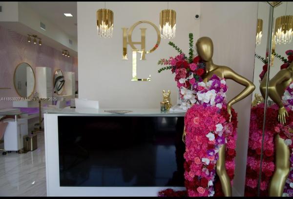 Ooh Lala Beauty Studio