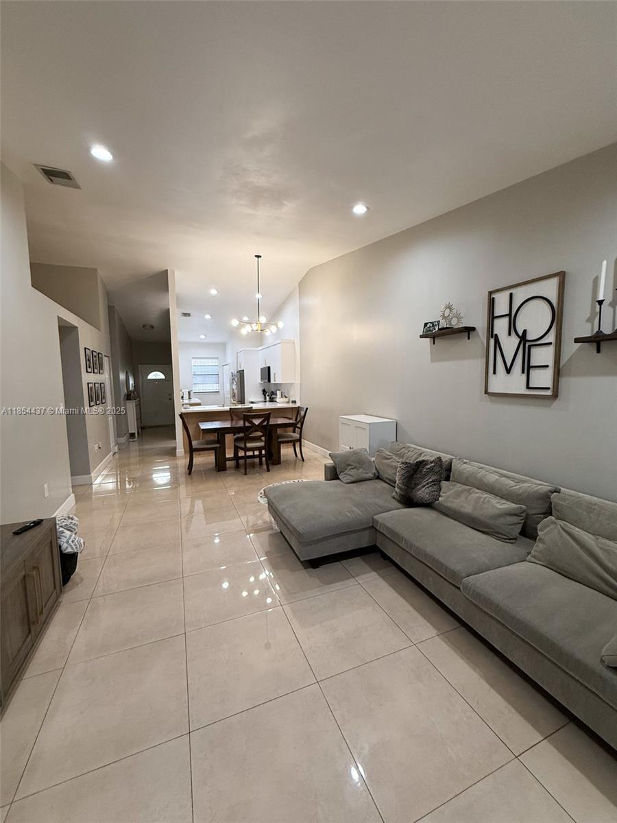 COUNTRY LAKE MANORS TOWNH - фото