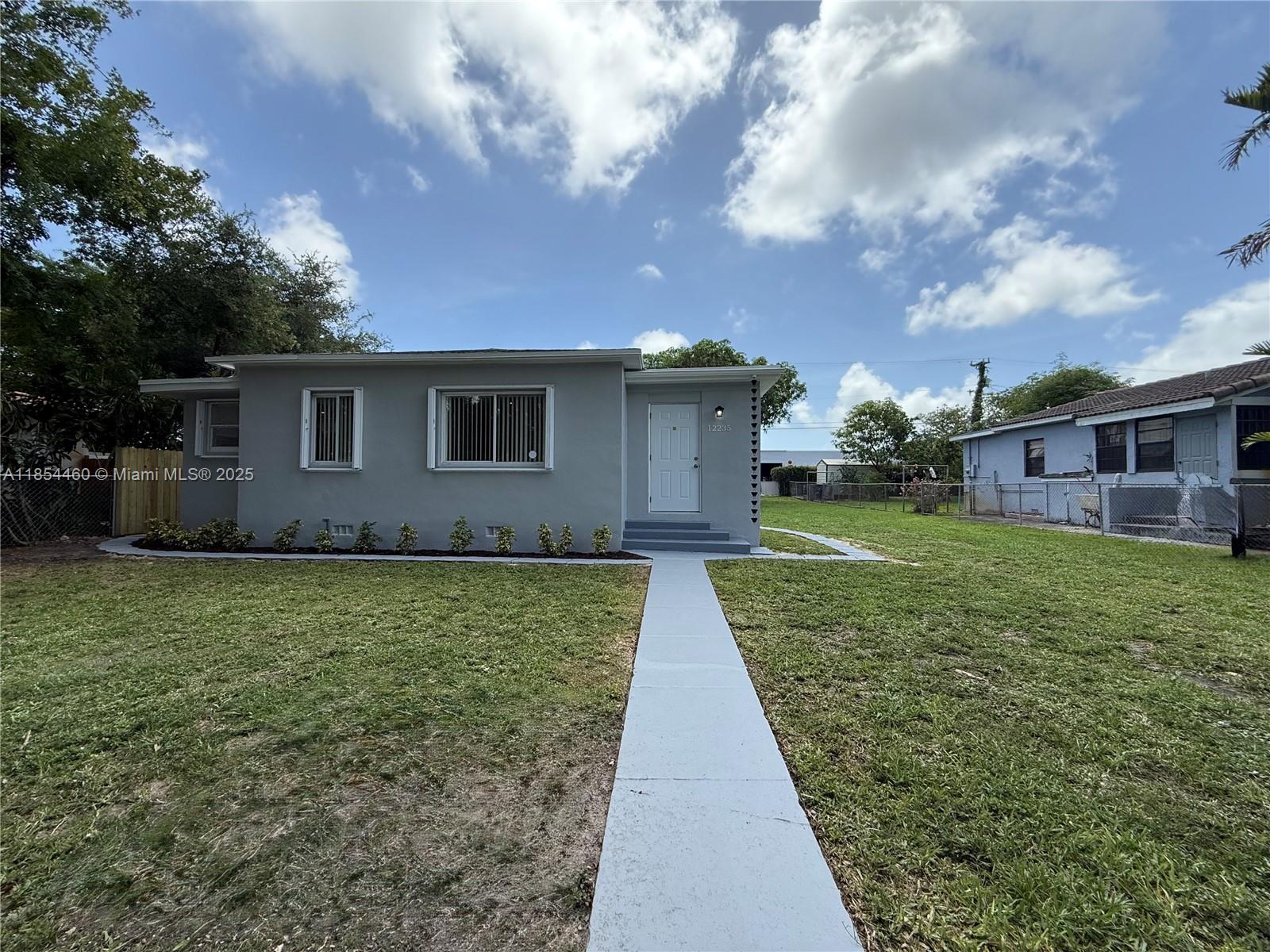 PARK VIEW SQUARE - фото