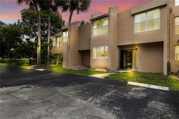 LIVE OAK CONDO SEVEN