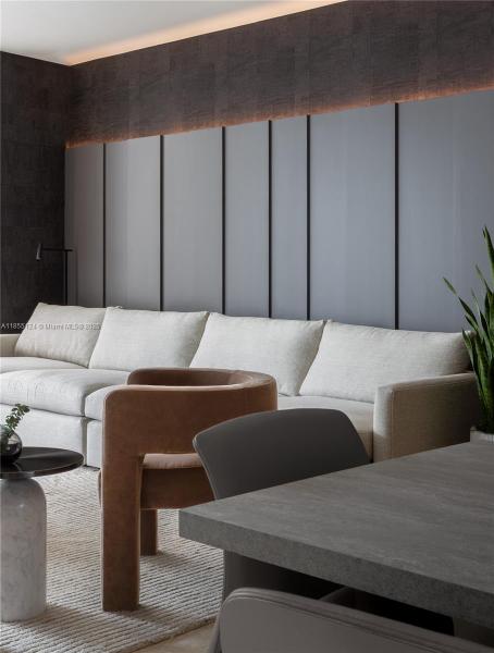 88 SW 7TH ST #1807, MIAMI, FL 33130