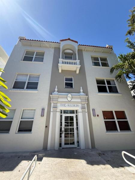THE RUSKIN CONDO