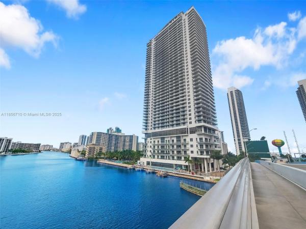 4010 S OCEAN DR #T3905, HOLLYWOOD, FL 33019