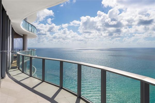 17475 COLLINS AVE #2802, SUNNY ISLES BEACH, FL 33160