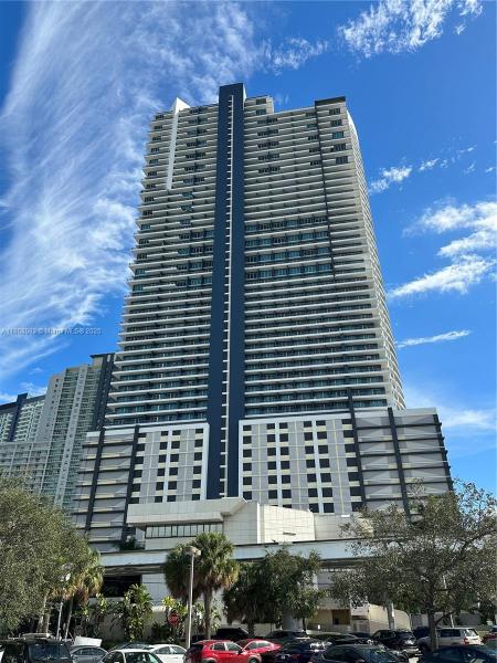 INFINITY AT BRICKELL COND