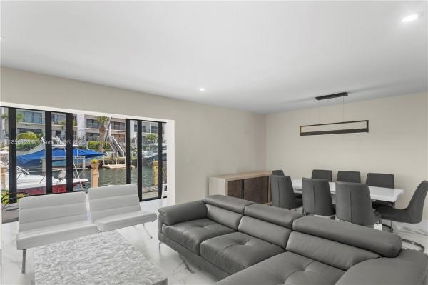 BEACH CLUB VILLAS CONDO