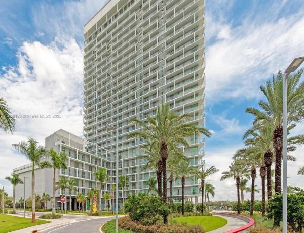 2000 METROPICA WAY #2206, SUNRISE, FL 33323