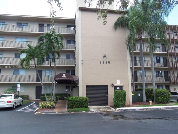 CASCADES OF LAUDERHILL