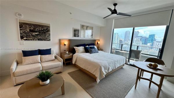 Natiivo / Gale Residences