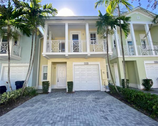 RESERVE AT DORAL WEST