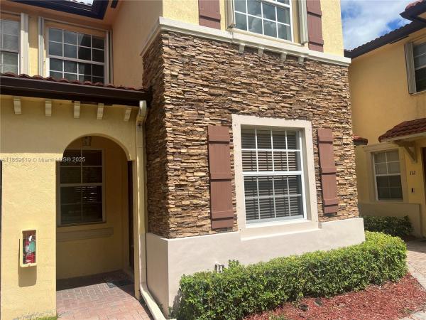 VILLAS AT CARMEL CONDO NO