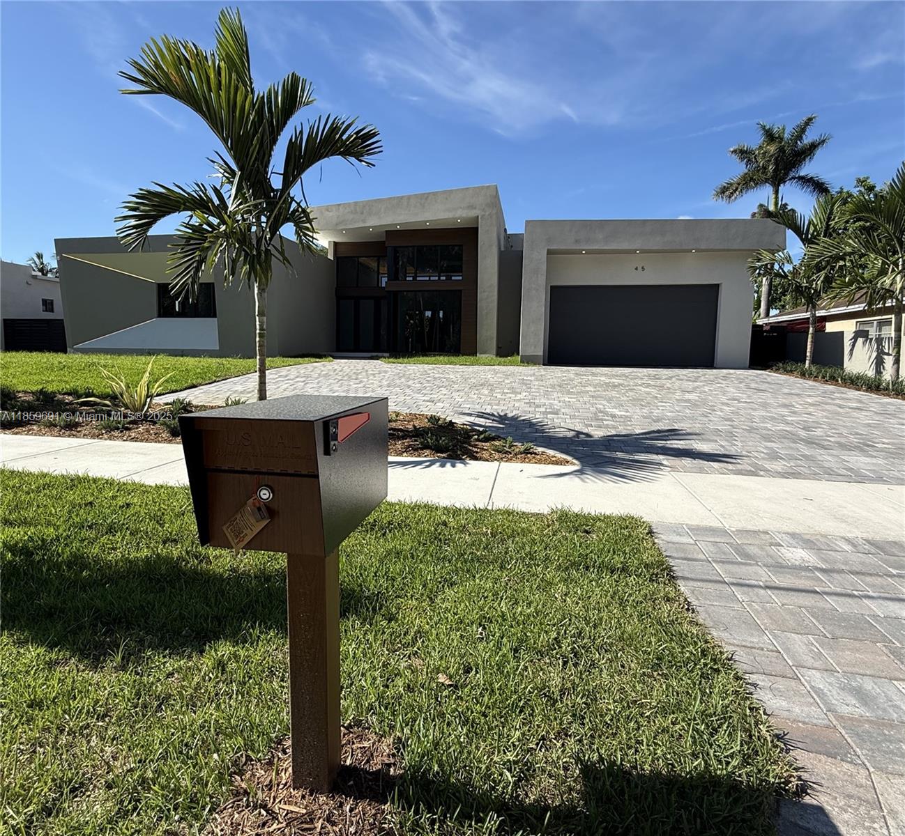 BISC GARDENS SEC A - фото