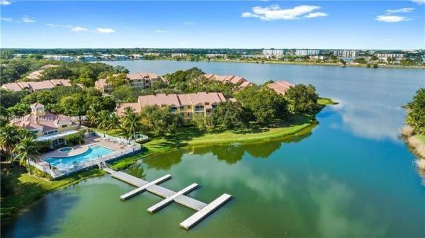 SAILBOAT POINTE CONDO