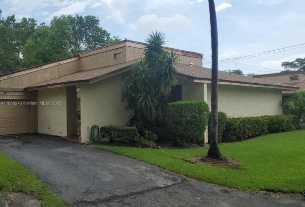 VILLAS AT WOODMONT TR 73